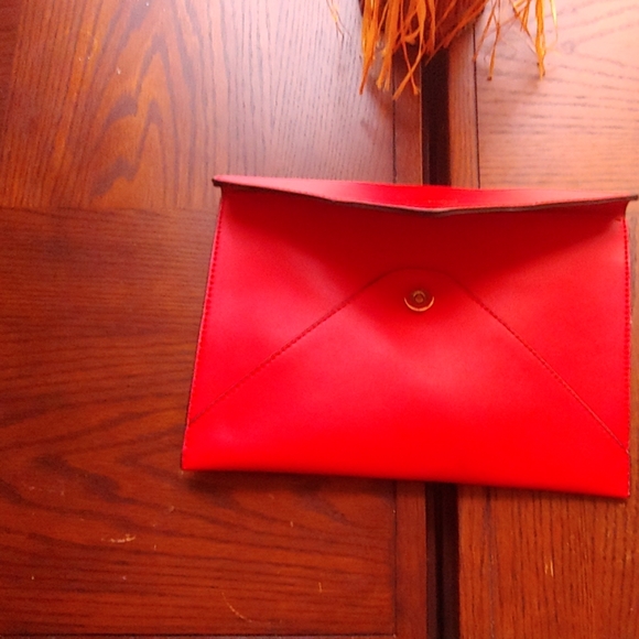 Guess Faux Leather Envelope Clutch - Picture 3 of 4